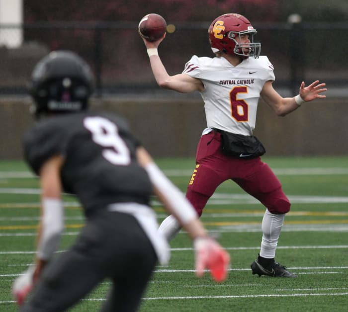 Central-Catholic.Tualatin.6A-football-final.Taylor-Balkom.25